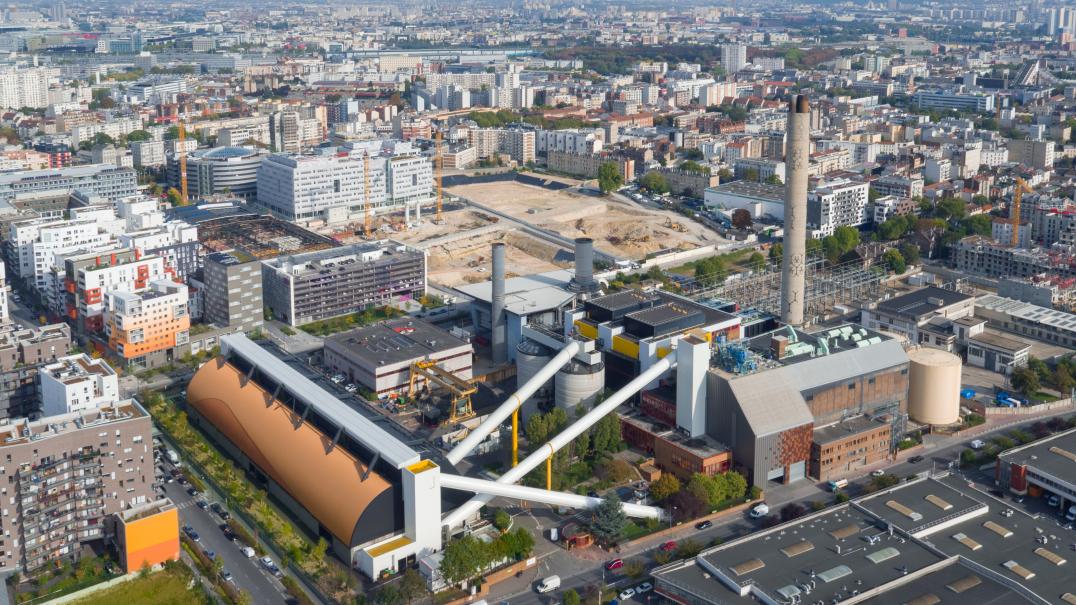 Aerial view of the site of the Parisian Urban Heating Company in Saint-Ouen